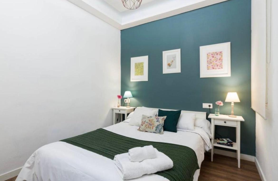 Lepanto Apartments 150M From Sagrada Familia Барселона Екстериор снимка